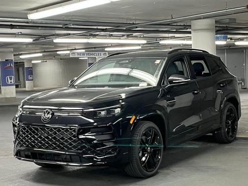 2025 Volkswagen Tiguan 2.0T SE R-Line Black 4MOTION