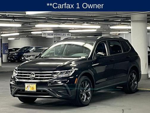 Deep Black Pearl 2022 Volkswagen Tiguan 2.0T SE 4MOTION