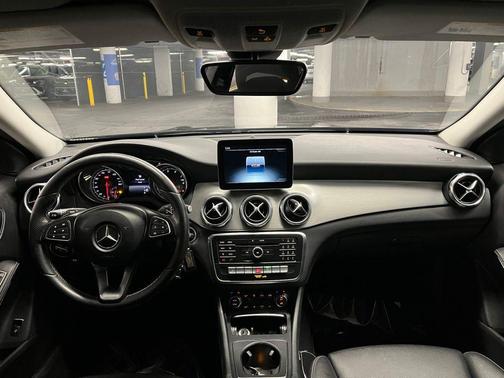 2018 Mercedes-Benz GLA 250 Base