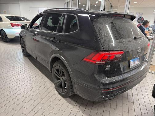 2024 Volkswagen Tiguan 2.0T SE R-Line Black 4MOTION