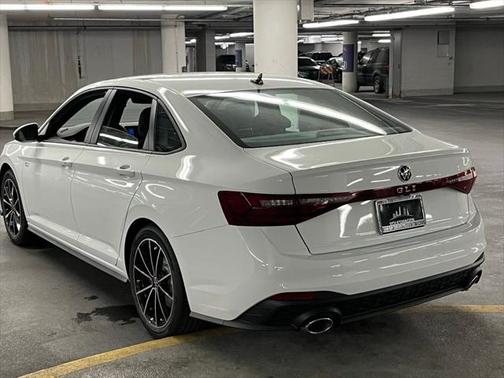 2025 Volkswagen Jetta GLI 2.0T Autobahn