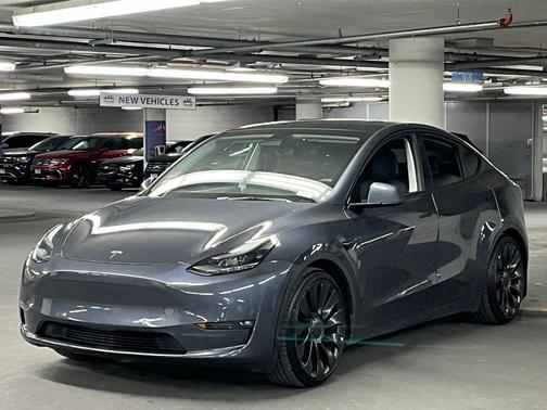 2022 Tesla Model Y Performance Dual Motor All-Wheel Drive