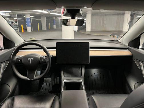 2022 Tesla Model Y Performance Dual Motor All-Wheel Drive