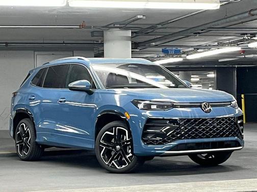 2025 Volkswagen Tiguan 2.0T SEL R-Line 4MOTION