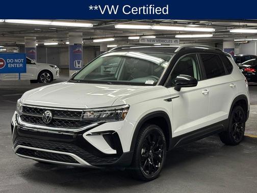 Pure White 2023 Volkswagen Taos 1.5T SE