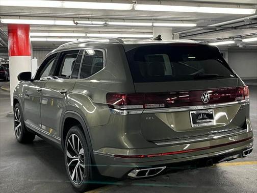 2025 Volkswagen Atlas 2.0T SEL Premium R-Line 4MOTION