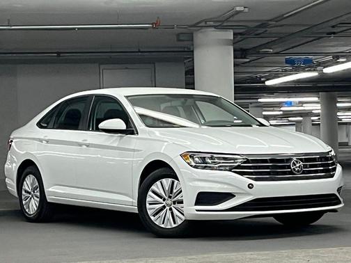 Pure White 2019 Volkswagen Jetta 1.4T S