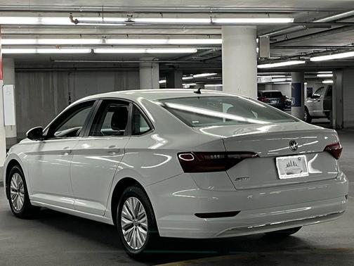 Pure White 2019 Volkswagen Jetta 1.4T S