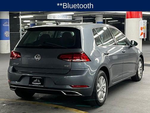 Platinum Gray Metallic 2018 Volkswagen Golf TSI S