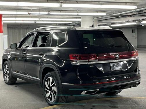 deep black pearl 2026 Volkswagen Atlas 2.0T SEL