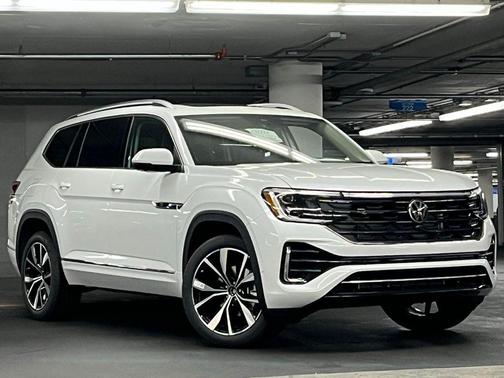 Opal White Pearl 2026 Volkswagen Atlas 2.0T SEL Premium R-Line 4MOTION