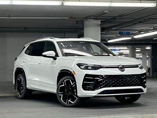 2026 Volkswagen Tiguan 2.0T SEL R-Line 4MOTION