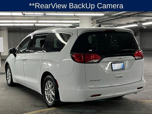 Bright White Clearcoat 2021 Chrysler Voyager LXI
