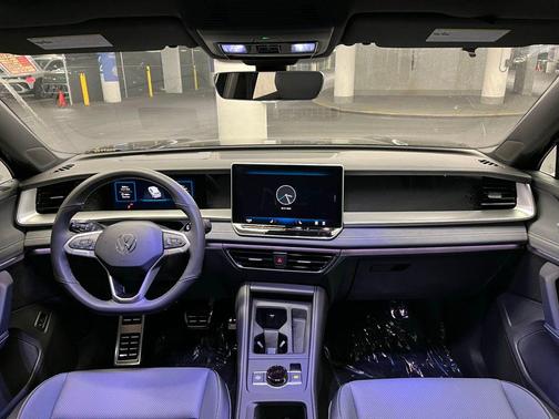 2026 Volkswagen Tiguan 2.0T SE R-Line Black 4MOTION