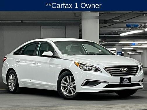 2017 Hyundai SONATA SE