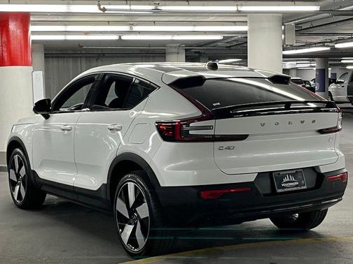 Crystal White Metallic 2023 Volvo C40 Recharge Pure Electric Twin Ultimate