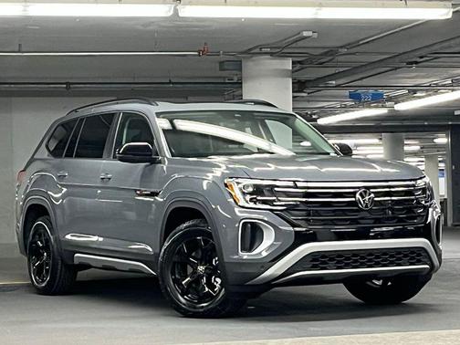 2024 Volkswagen Atlas 2.0T SE w/Technology 4MOTION