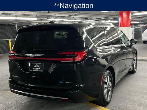 2021 Chrysler Pacifica Hybrid Touring L