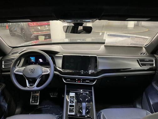 2026 Volkswagen Atlas Cross Sport 2.0T SEL Premium