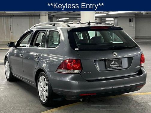 2014 Volkswagen Jetta SportWagen Auto SE w/Sunroof