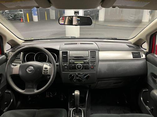 2011 Nissan Versa 1.8 S