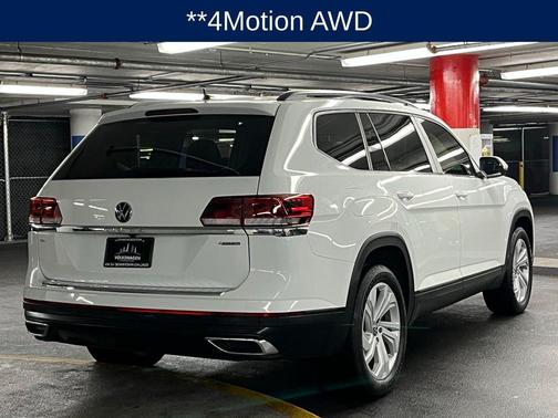 Pure White 2023 Volkswagen Atlas 2.0T SE w/Technology 4MOTION