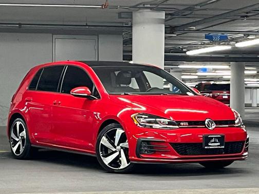 2020 Volkswagen Golf GTI 2.0T SE DSG