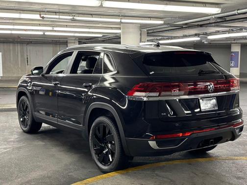 2026 Volkswagen Atlas Cross Sport 2.0T SE w/Technology 4MOTION