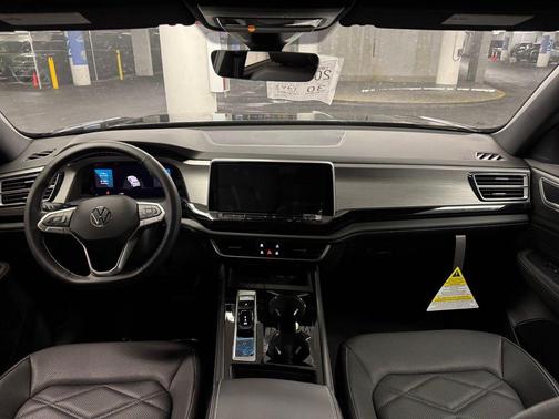 2026 Volkswagen Atlas Cross Sport 2.0T SE w/Technology 4MOTION