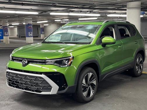 2025 Volkswagen Taos 1.5T SE