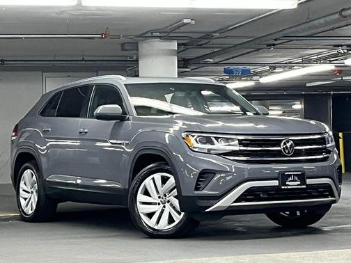2022 Volkswagen Atlas Cross Sport 3.6L V6 SE w/Technology