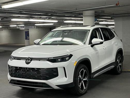 2025 Volkswagen Tiguan 2.0T SE 4MOTION