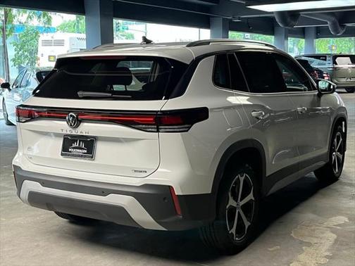 2025 Volkswagen Tiguan 2.0T SE 4MOTION