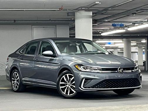 2025 Volkswagen Jetta 1.5T SE