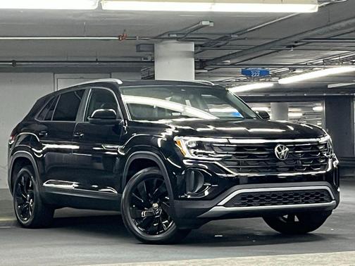 2025 Volkswagen Atlas Cross Sport 2.0T SE w/Technology 4MOTION
