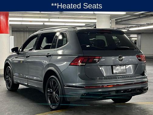 Platinum Gray Metallic 2022 Volkswagen Tiguan 2.0T SE R-Line Black 4MOTION