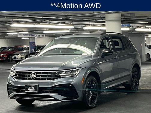 Platinum Gray Metallic 2022 Volkswagen Tiguan 2.0T SE R-Line Black 4MOTION