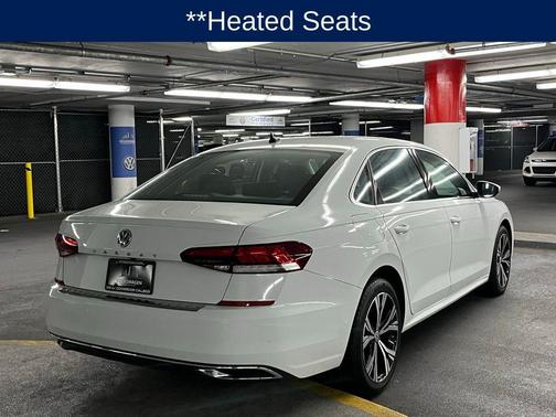 2022 Volkswagen Passat 2.0T SE