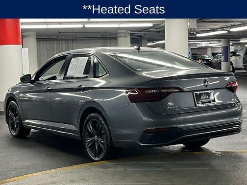 Platinum Gray Metallic 2023 Volkswagen Jetta 1.5T SE