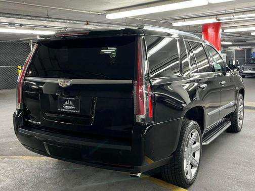 2020 Cadillac Escalade Luxury
