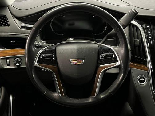 2020 Cadillac Escalade Luxury
