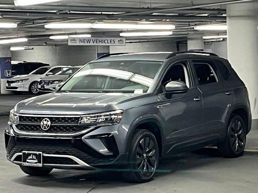 Platinum Gray Metallic 2022 Volkswagen Taos 1.5T S