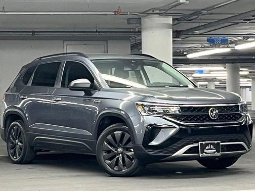 Platinum Gray Metallic 2022 Volkswagen Taos 1.5T S