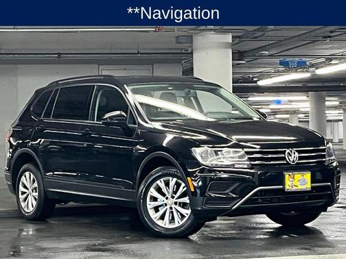 Pearl Metallic 2018 Volkswagen Tiguan 2.0T S