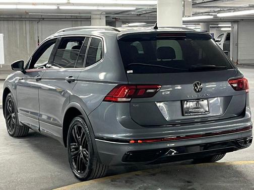 2022 Volkswagen Tiguan 2.0T SE R-Line Black