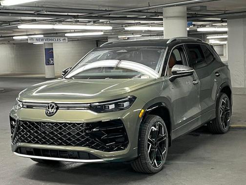 2026 Volkswagen Tiguan 2.0T SEL R-Line 4MOTION