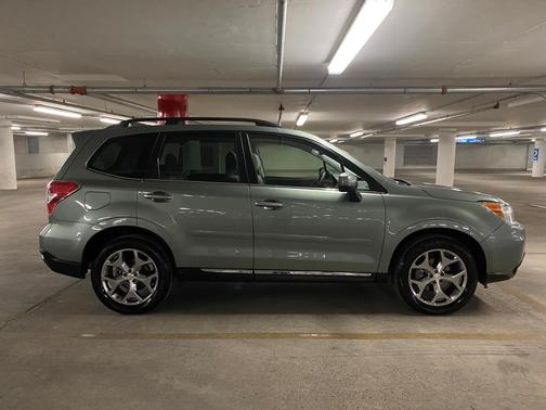 Photo 4 of 38 of 2016 Subaru Forester 2.5i Touring