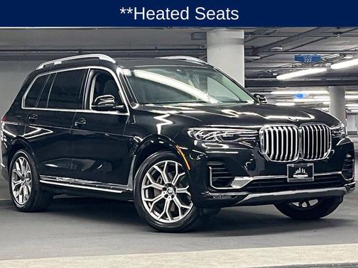 Black Sapphire Metallic 2019 BMW X7 xDrive40i