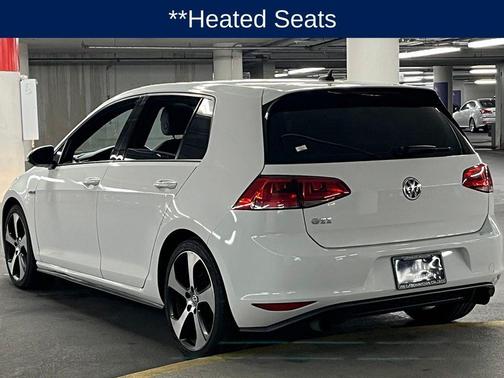 Pure White 2016 Volkswagen Golf GTI 2.0T SE 4-Door