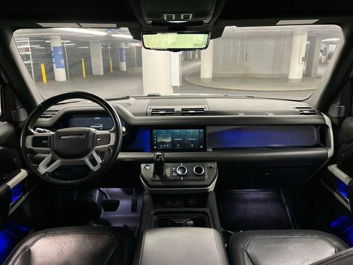 2022 Land Rover Defender 110 X-Dynamic HSE